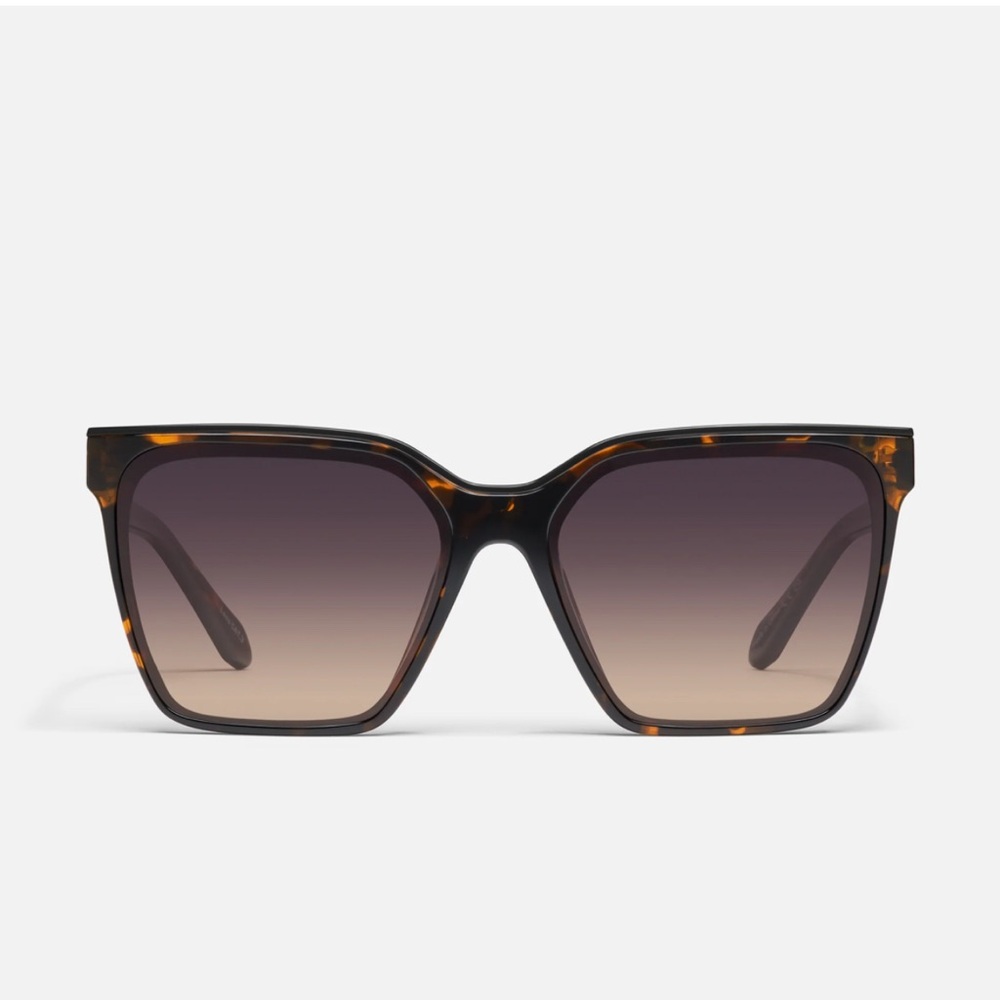 Quay Level up sunglasses in brown and gold